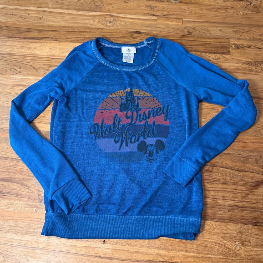 Walt Disney World Long Sleeve Shirt Women’s XS Blue Lightweight Mickey Castle
